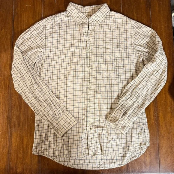 Uniqlo Flannel Check Button Down Shirt - Picture 3 of 9